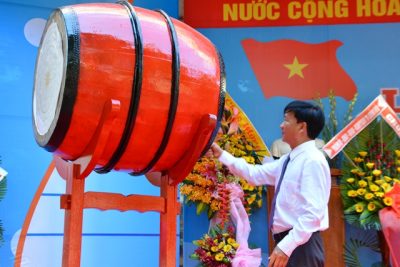 Các trường đồng loạt Ok365a com lễ Ok365pp com năm học 2017-2018