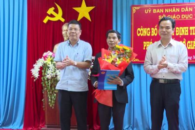 Ok365 con tỉnh Ok365pp com trao Quyết định bổ nhiệm Phó Giám đốc Sở Giáo dục và Đào tạo
